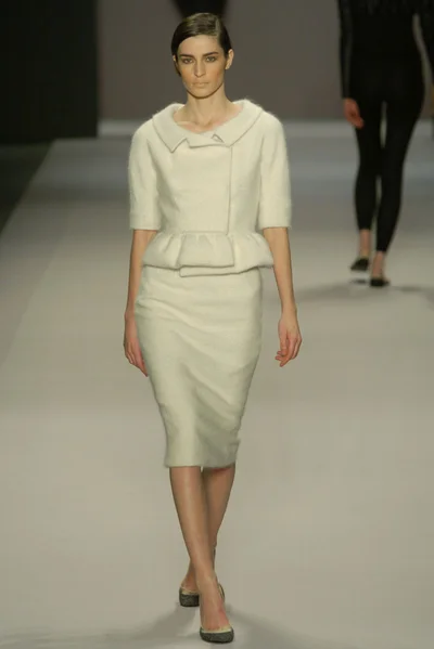 Look 13